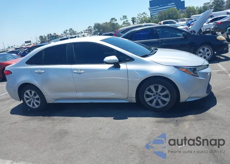 2020 Toyota Corolla Le z USA, uszkodzony, nr VIN JTDEPRAE1LJ051246